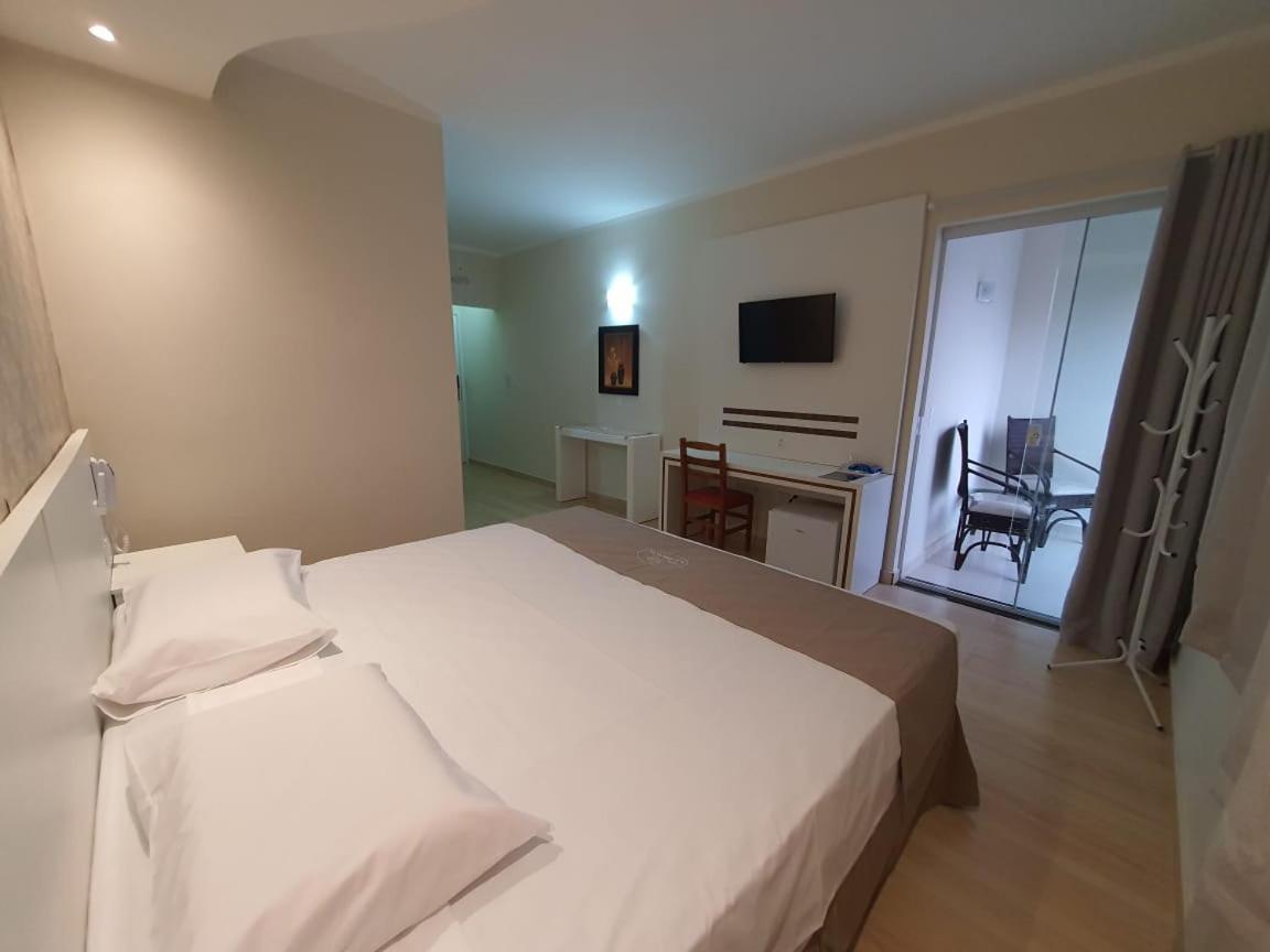 Charles Hotel Porto Ferreira Ngoại thất bức ảnh