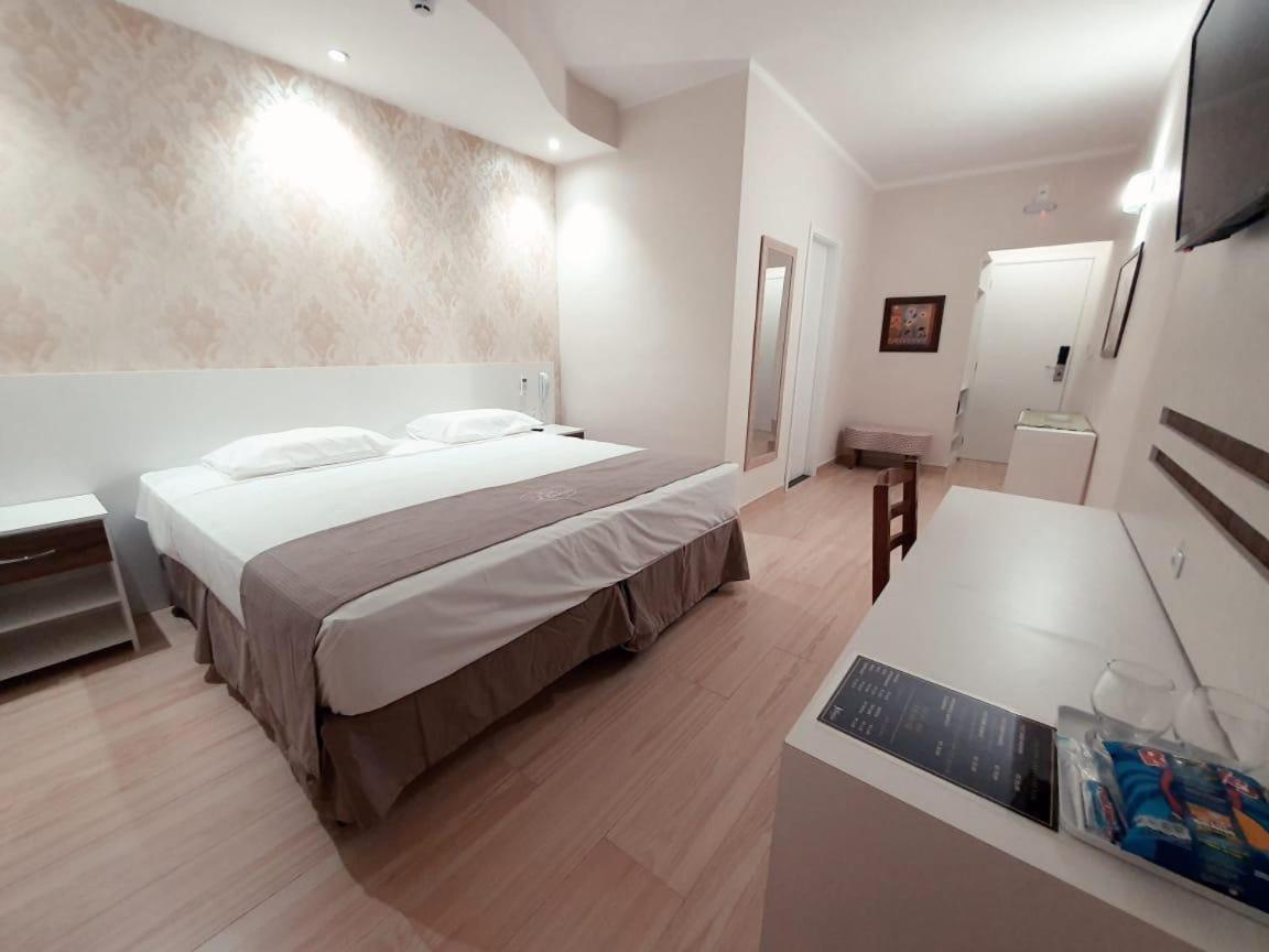 Charles Hotel Porto Ferreira Ngoại thất bức ảnh