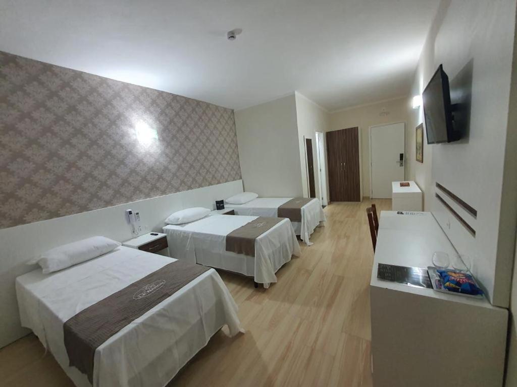 Charles Hotel Porto Ferreira Ngoại thất bức ảnh